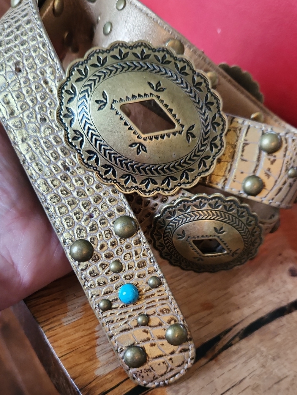 KATHY VAN ZEELAND Faux Croc Embossed Gold Turquoise Studded Concho Belt M